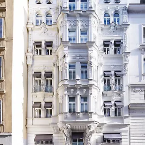 zur-wiener-staatsoper.vienna-besthotels.com/